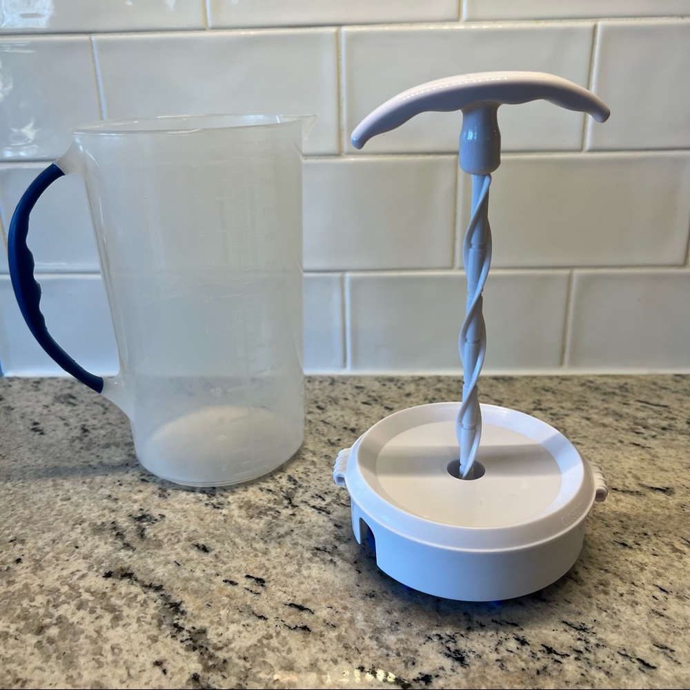 Dr. Brown’s Formula Mixing Pitcher - Picture 3 of 8